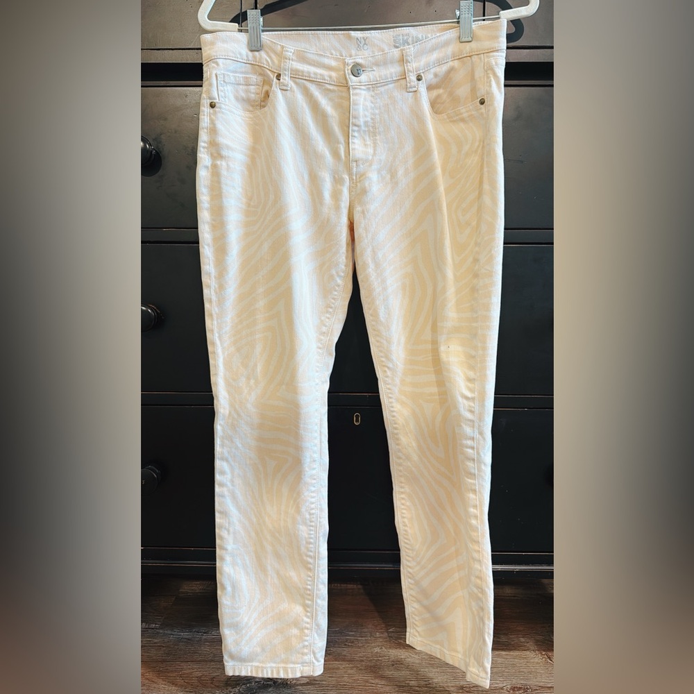 New York & Company Skinny and Low Rise Zebra Print Pants - Picture 2 of 13